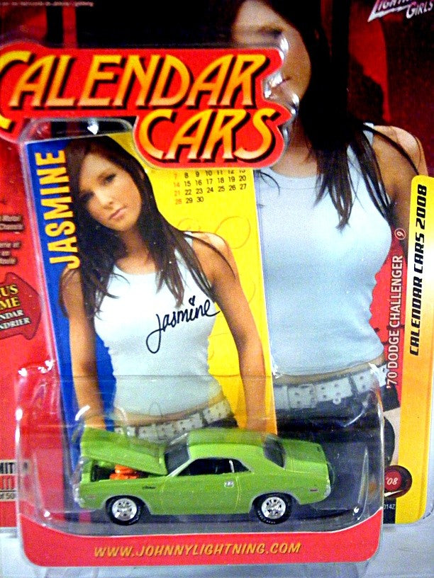 Johnny Lightning 1970 Dodge Challenger Calendar Girls MOPAR Muscle
