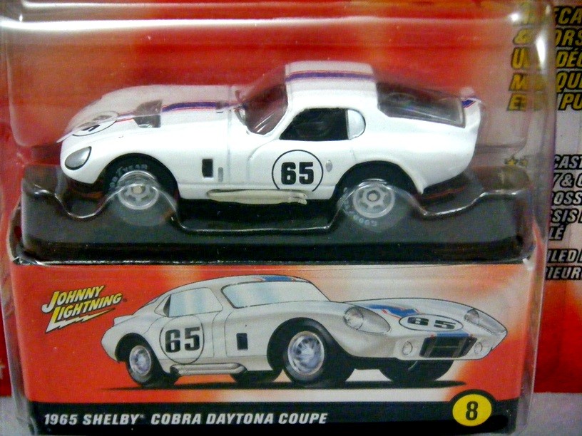 Johnny Lightning 60s Sizzle 1965 Shelby Daytona Coupe