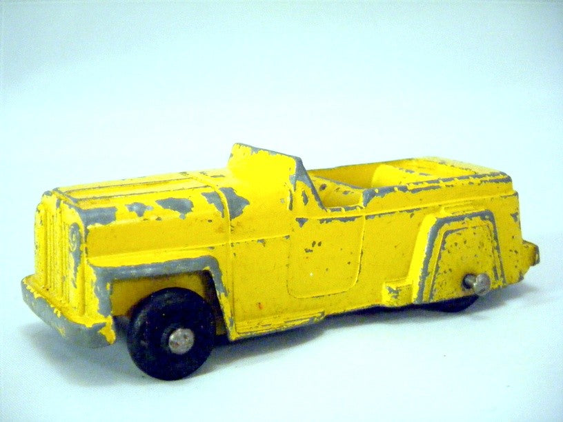 TootsieToy 1947 Jeepster Jeep