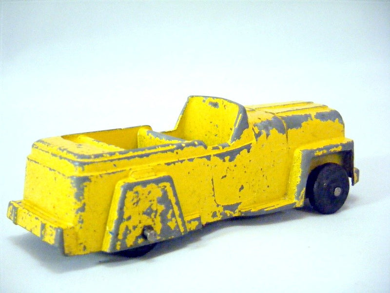 TootsieToy 1947 Jeepster Jeep