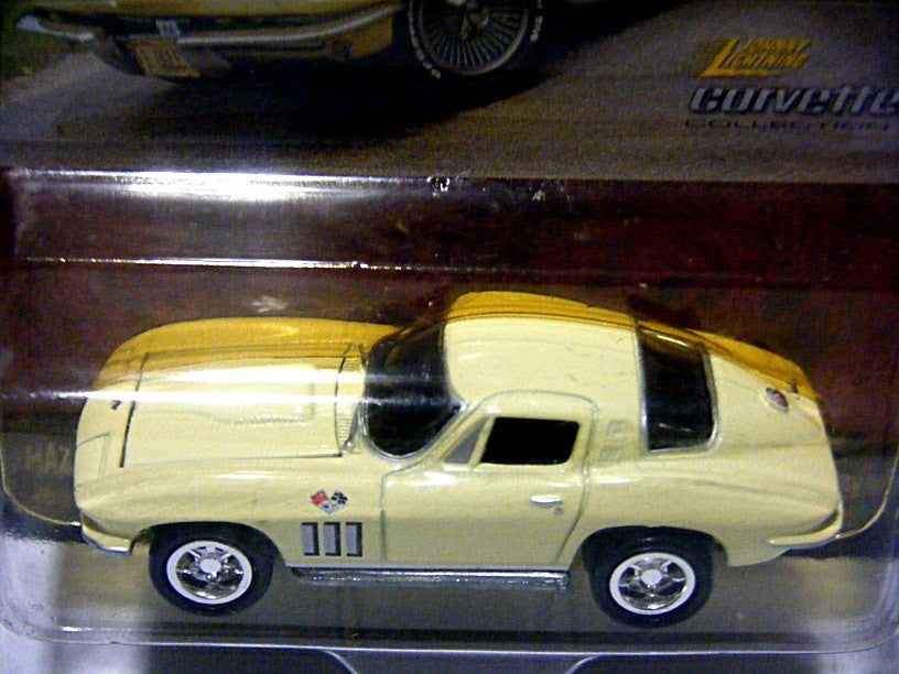 Johnny Lightning 1966 Chevrolet Corvette Stingray Coupe