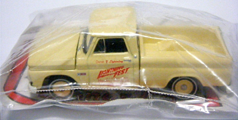 Johnny Lightning - Rare: 1 of 500 - 2001 Lightning Fest - 1968 Dodge Charger