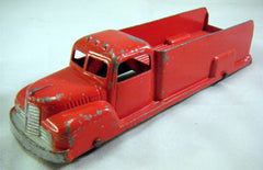  TootsieToy: 1947 International Stake Truck (ribbed bed)