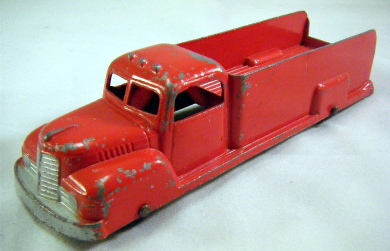  TootsieToy: 1947 International Stake Truck (ribbed bed)