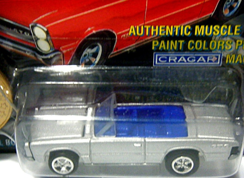 Johnny Lightning Muscle Cars USA 1965 Pontiac GTO Convertible
