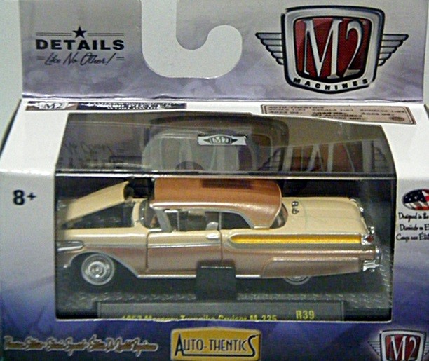 M2 Machines Auto-Thentics - 1957 Mercury Turnpike Cruiser M-335