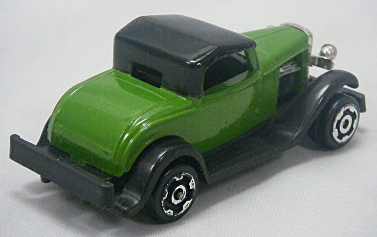 Universal Associated - Model A Ford Hot Rod