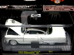 M2 Machines Auto-Thentics 1953 Oldsmobile 98