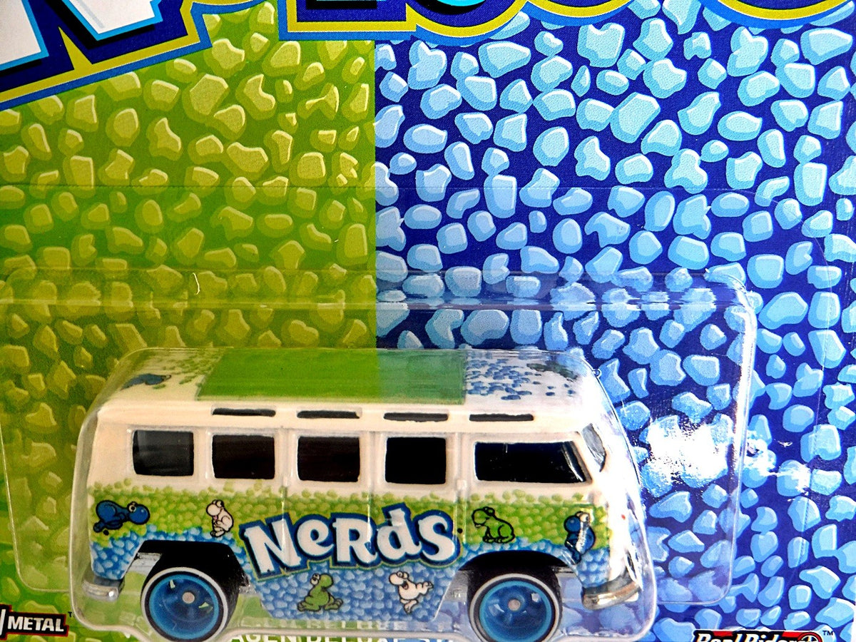 Hot Wheels Nostalgia Pop Culture Series - Nerds - Volkswagen Deluxe Station Wagon