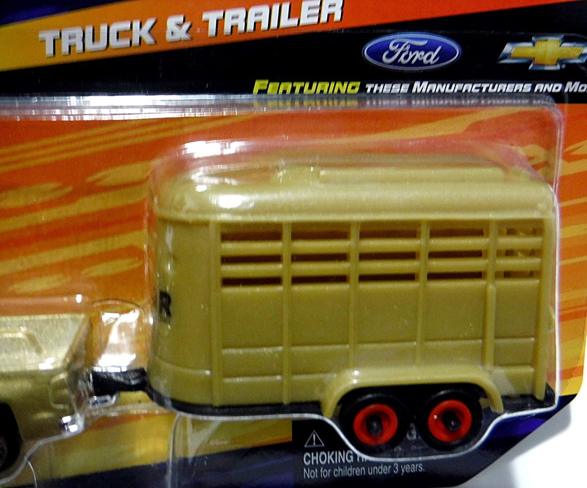 Maisto Heartland Haulers - Chevrolet Silverado and Horse Trailer