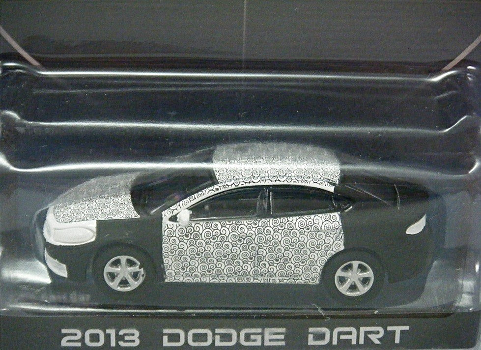 Greenlight Hobby Exclusives - Spy Shot - 2013 Chrysler 300C