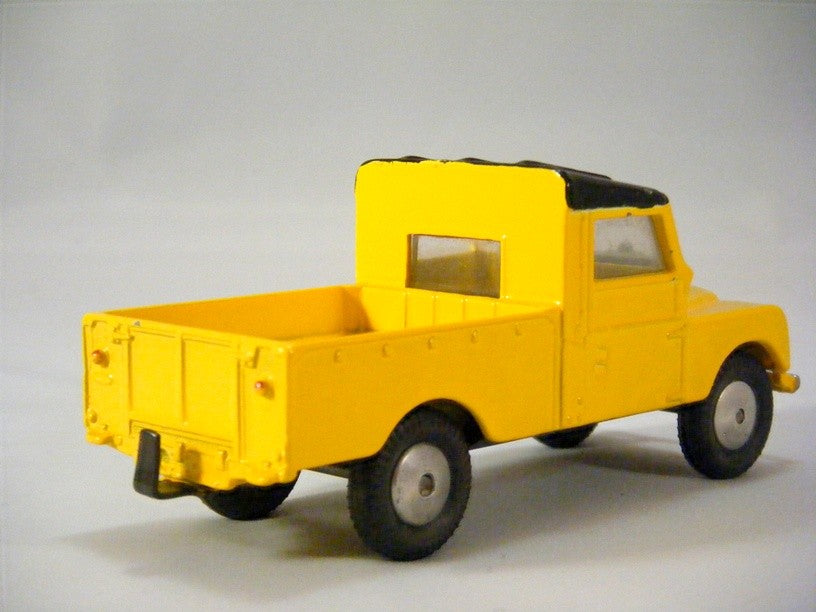 Corgi (406A-1) Land Rover Pickup Truck