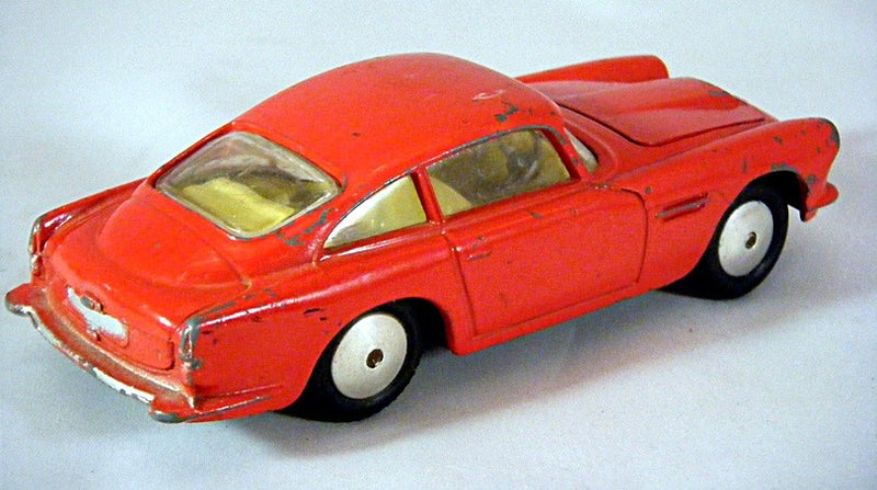 Corgi - Rare (218-A-5) Aston Martin DB4 Saloon