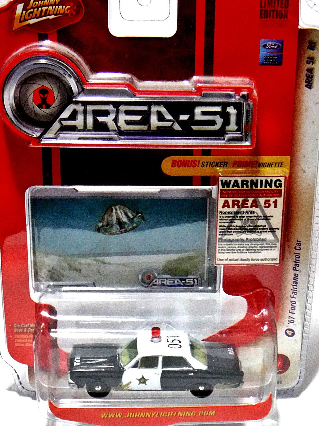 Johnny Lightning - Area 51 - Ford Fairlane Police Car