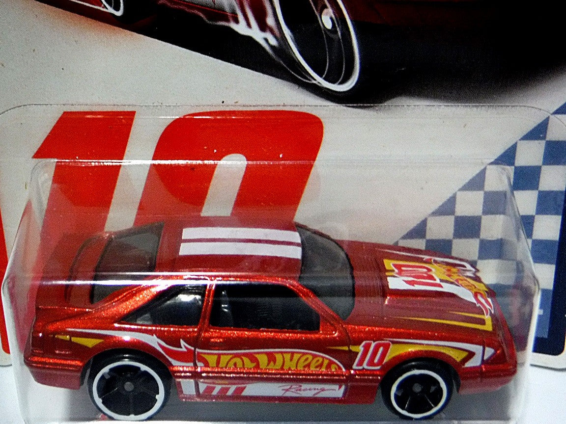 Hot Wheels - Racing Circuit - 1992 Ford Mustang Race Car