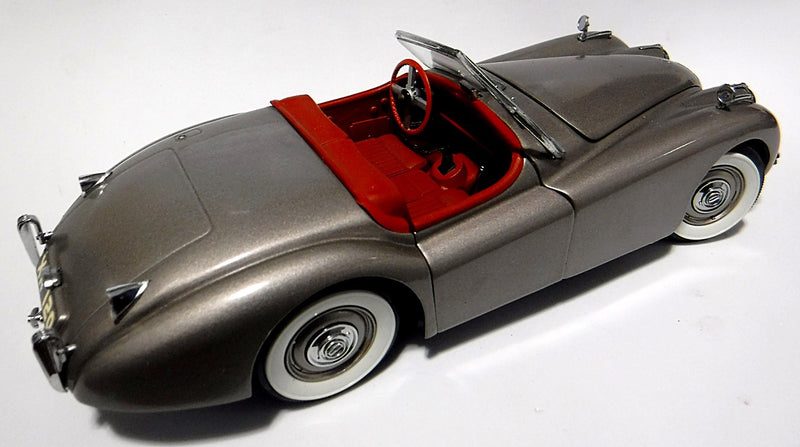 The Danbury Mint - 1949 Jaguar XK120 Roadster