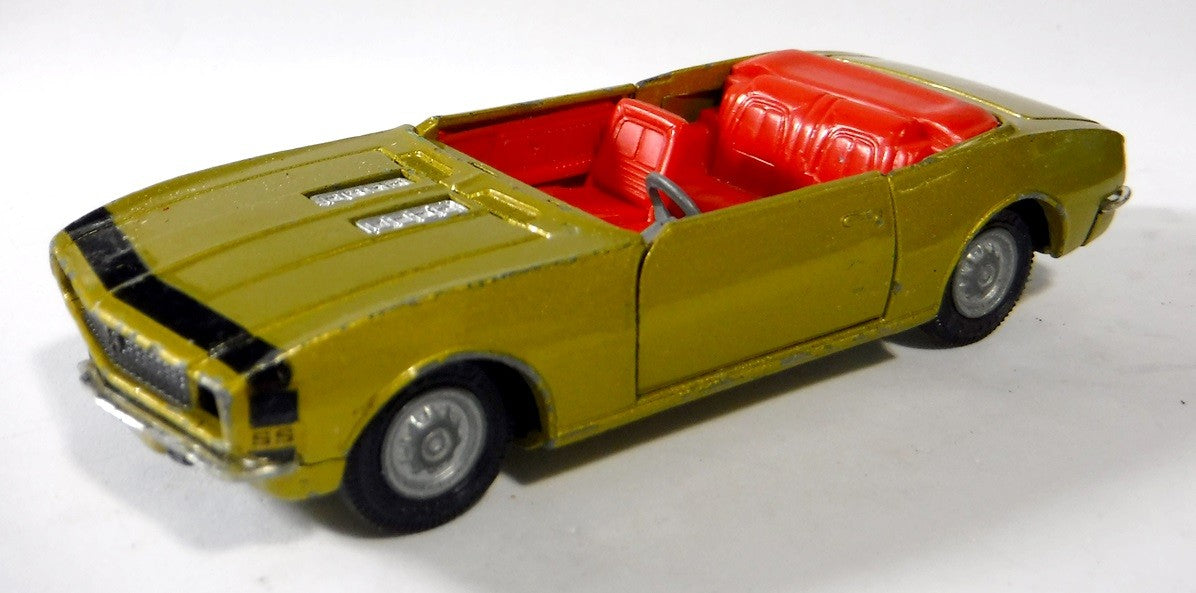 Corgi (338A-1) Chevrolet Camaro SS Convertible