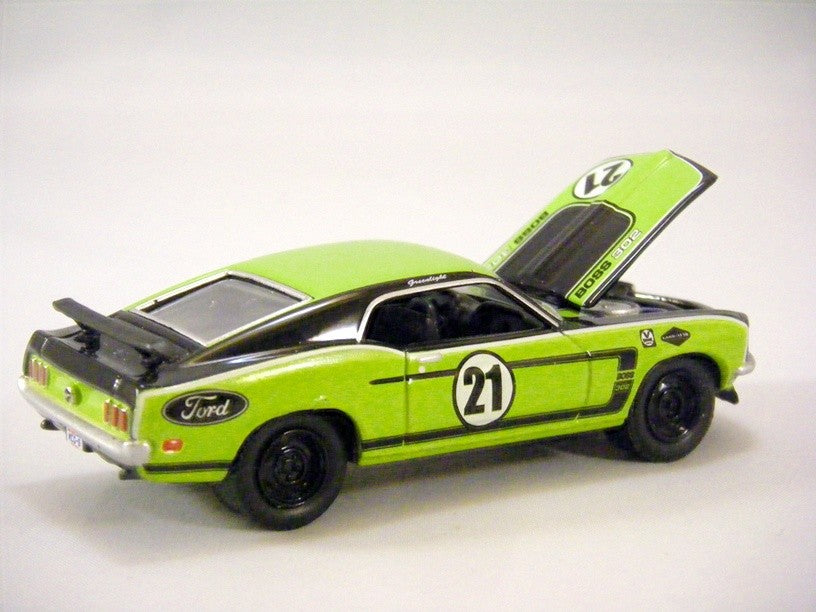 Greenlight Muscle Car Garage 1969 Ford Mustang Boss 302