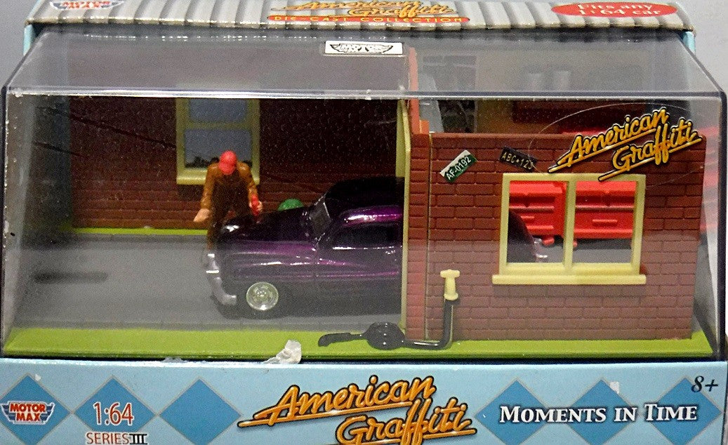 Motor Max American Graffiti 1957 Ford Thunderbird Diorama