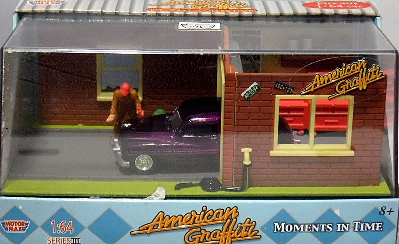 Motor Max American Graffiti 1957 Ford Thunderbird Diorama