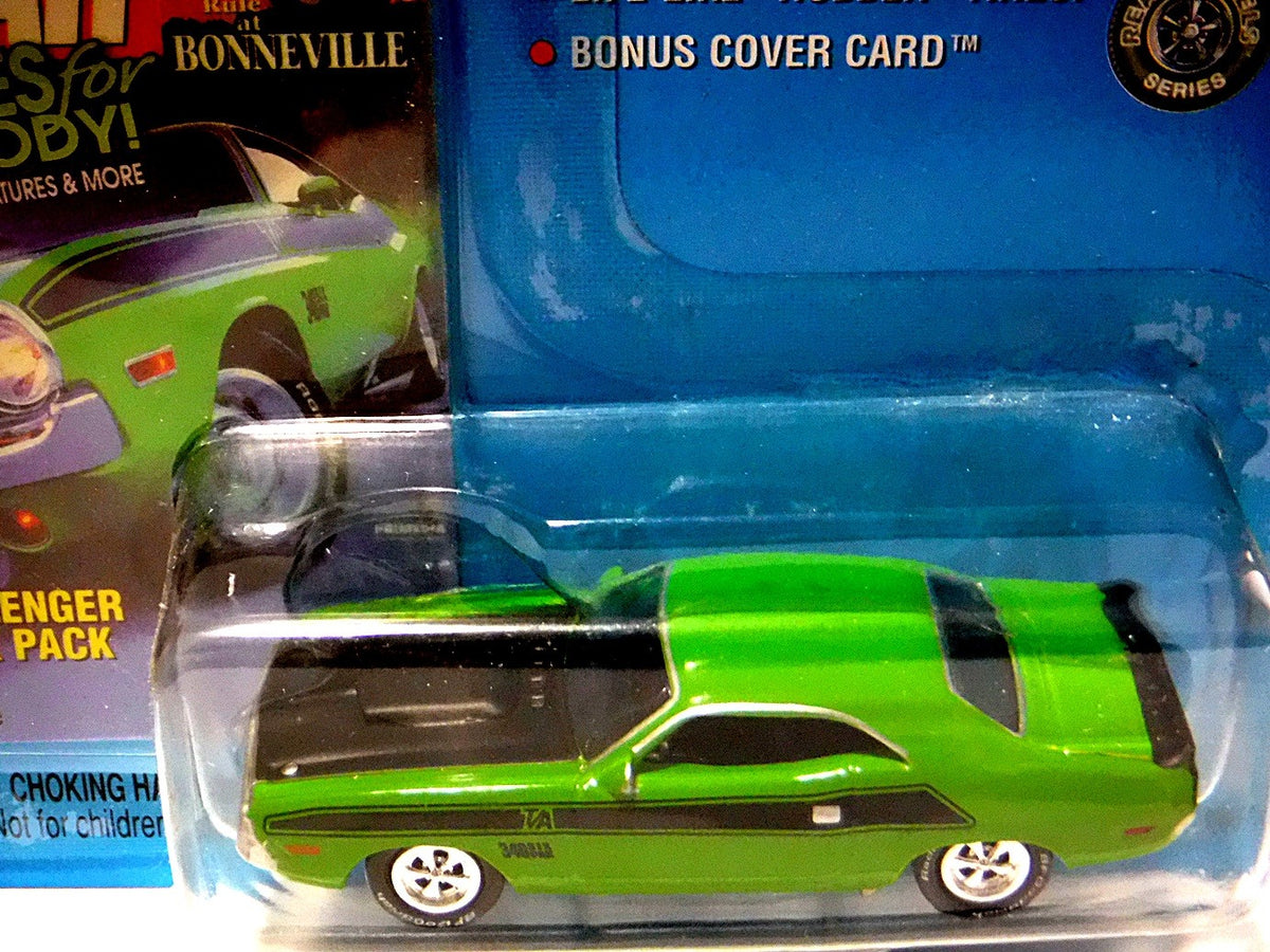 Johnny Lightning High Performance MOPAR Magazine 1970 Dodge Challenger T/A 340 Six Pack
