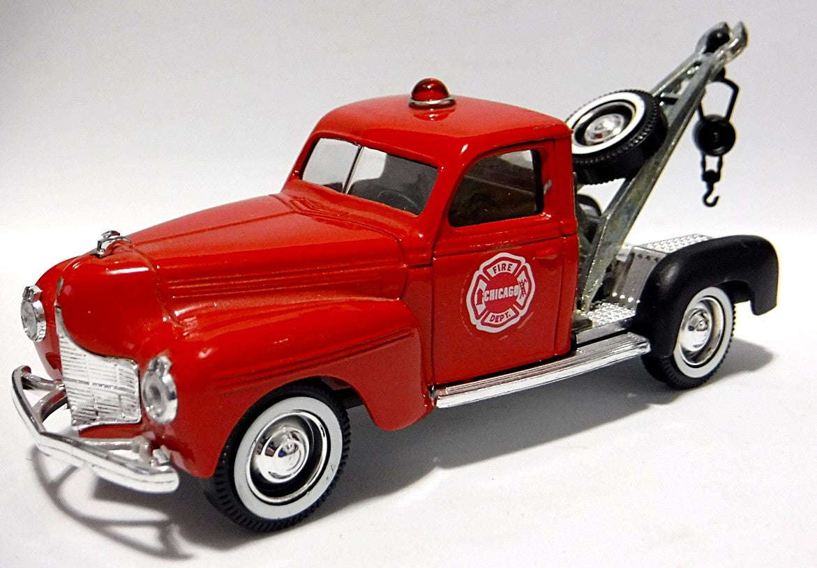 Solido (4421) - 1941 Dodge Chicago Fire Dept  Tow Truck