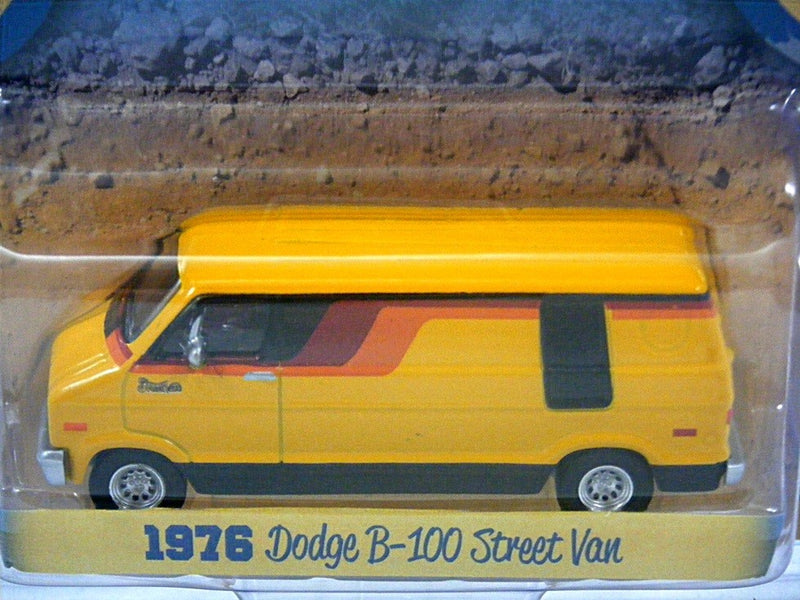 Greenlight Country Roads - Dodge RAM 1500 Crew Cab Pickup Truck