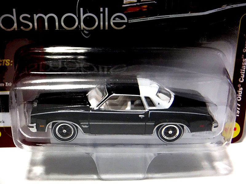 Johnny Lightning Classic Gold: 1977 Oldsmobile Cutlass Supreme