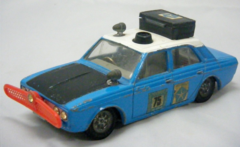 Corgi (302-B-1) Hillman Hunter Rallye Car