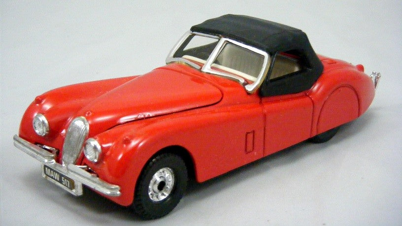 Corgi (C-803) Jaguar XK120 Sports Car