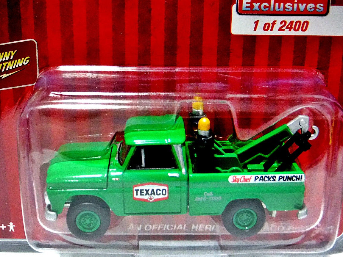 Johnny Lightning Promo - Texaco - 1965 Chevrolet Tow Truck