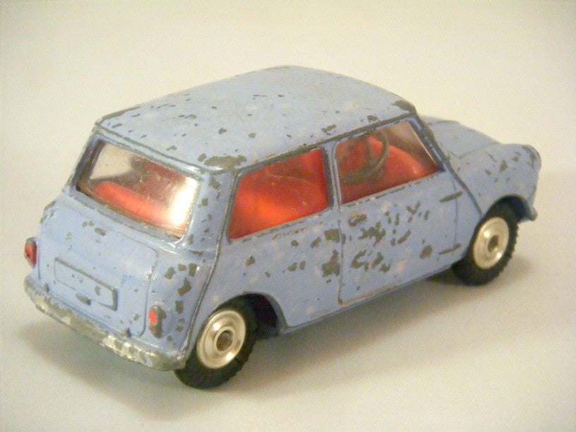 Corgi (226A-2) Morris Mini-Minor 