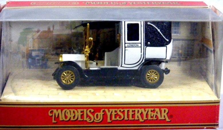 Matchbox Models of Yesterday Y-28 - 1907 UNIC Taxi Cab