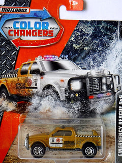 Matchbox - Color Changers - Emergency Rescue Trail Unit EMS 4x4