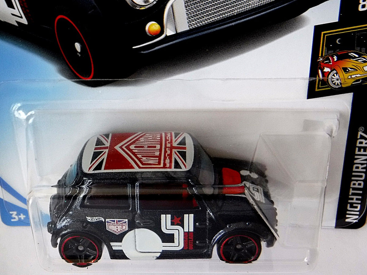 Hot Wheels Magnus Walker Urban Outlaw Morris Mini
