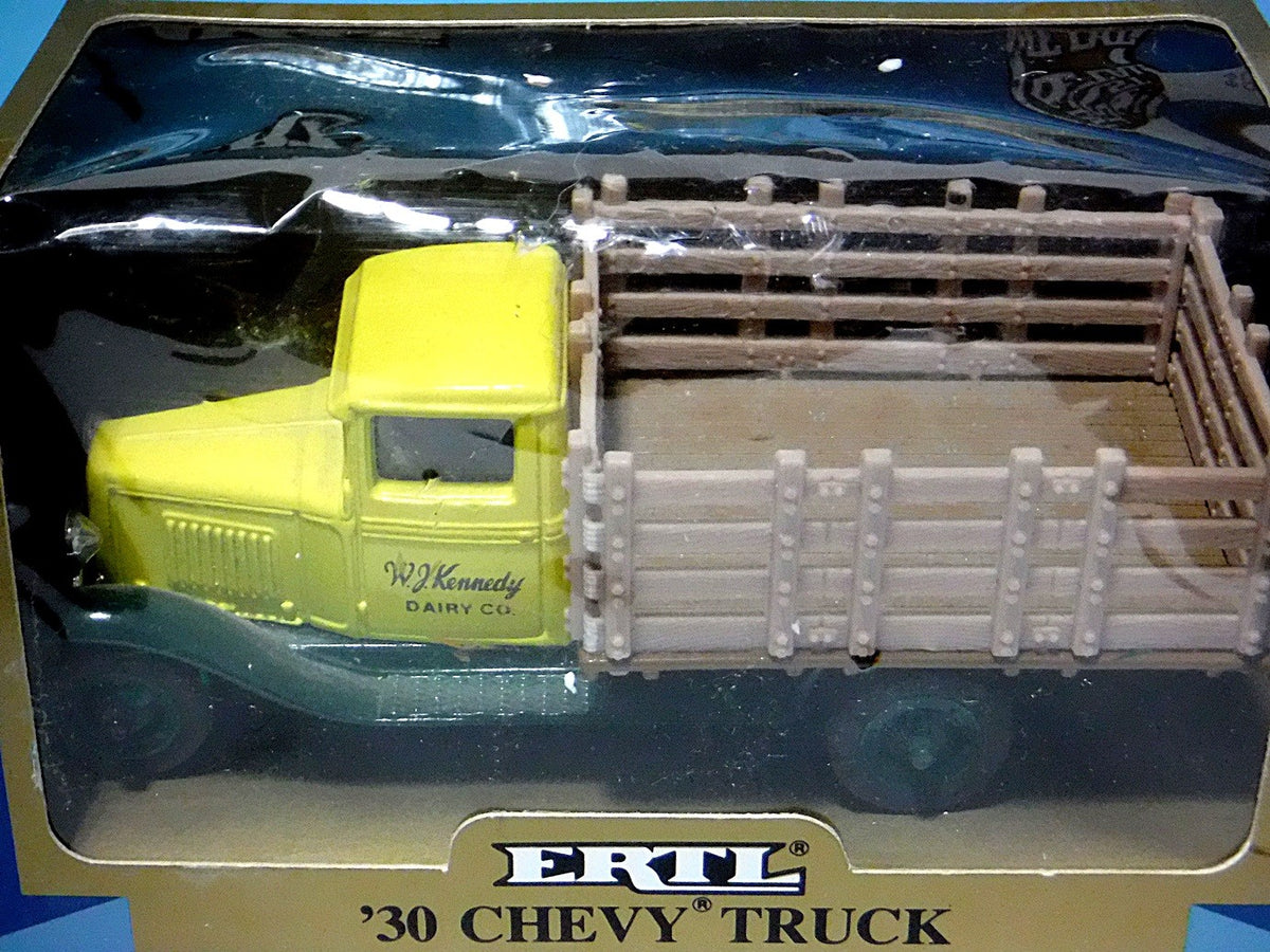 Ertl - 1930 Chevrolet Dairy Stake Truck