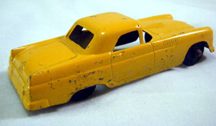 TootsieToy: 1956 Ford Thunderbird