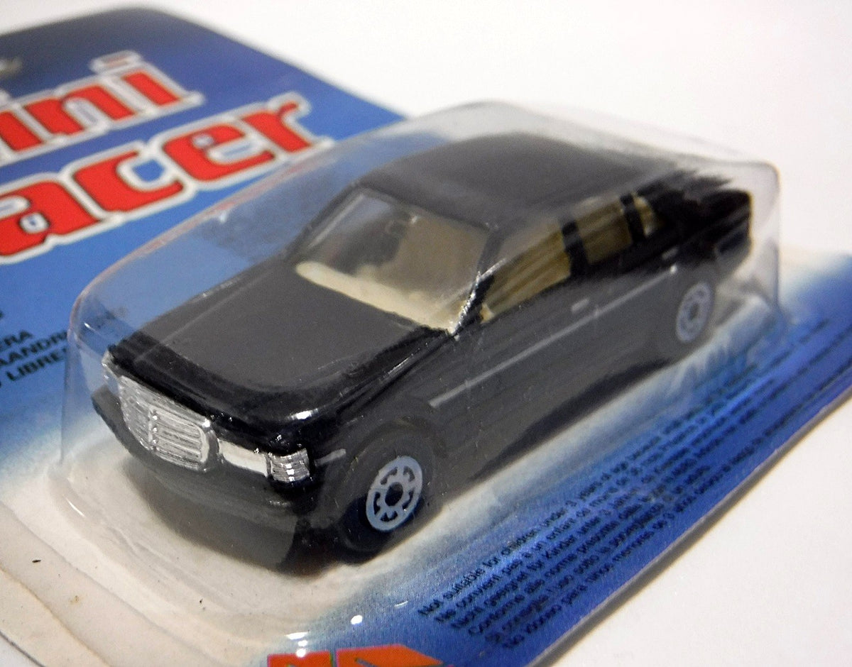 MC Toy - Mercedes-Benz 260 SEL Sedan