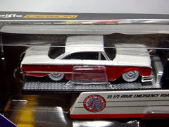 Maisto - Tow & Go - 1960 Ford Starliner and  Flatbed Tow Truck