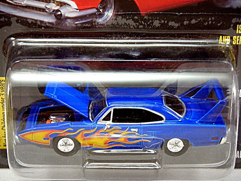 Racing Champions Hot Rod Magazine - 1970 Plymouth Superbird