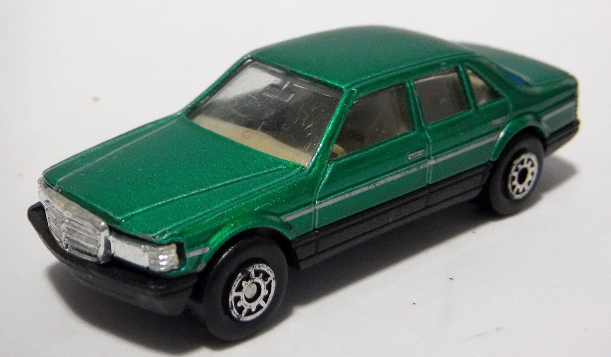 MC Toy - Mercedes-Benz 260 SEL Sedan