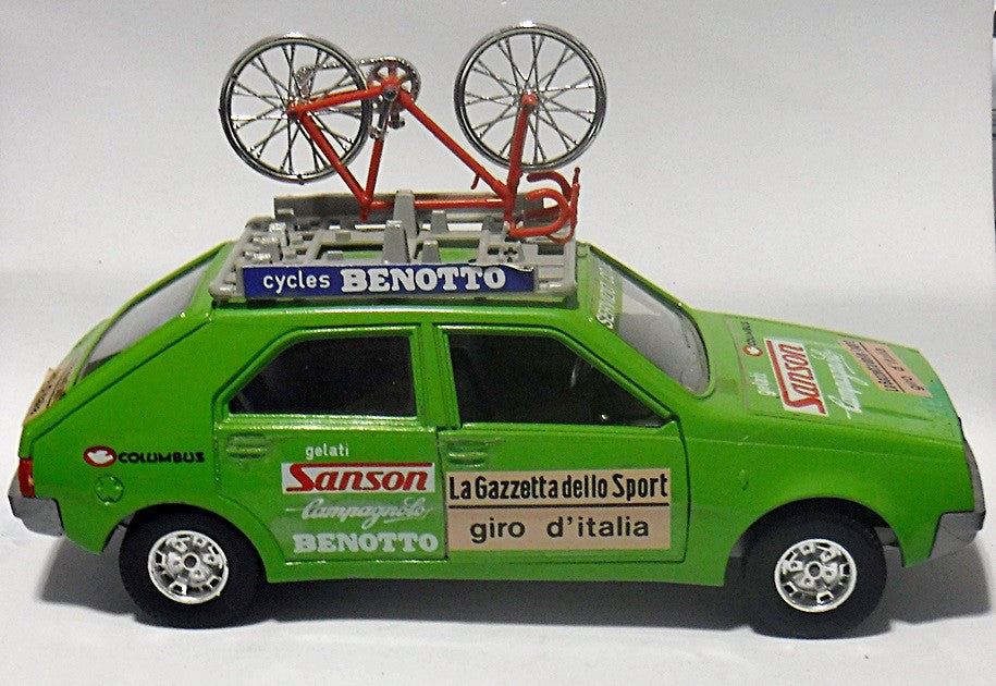 Bburago  Renault 14TL Giro D'Italia with Racing Bike