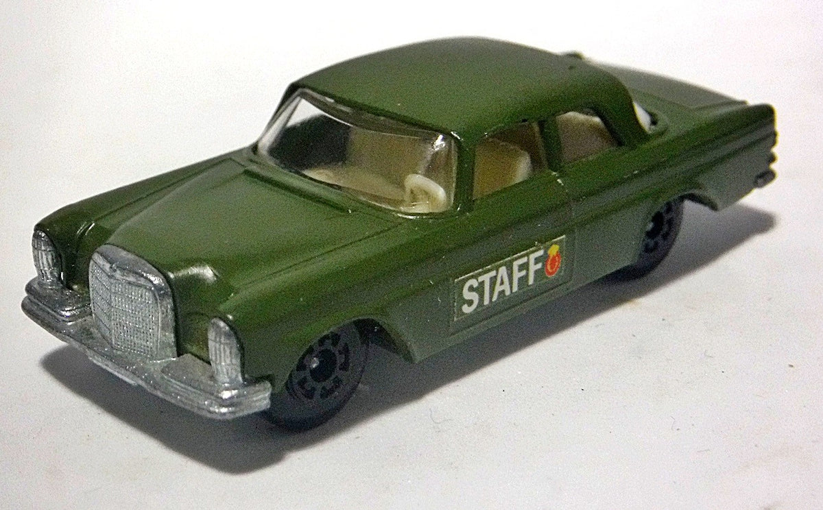 Matchbox - Mercedes-Benz 300 SE Military Staff Car