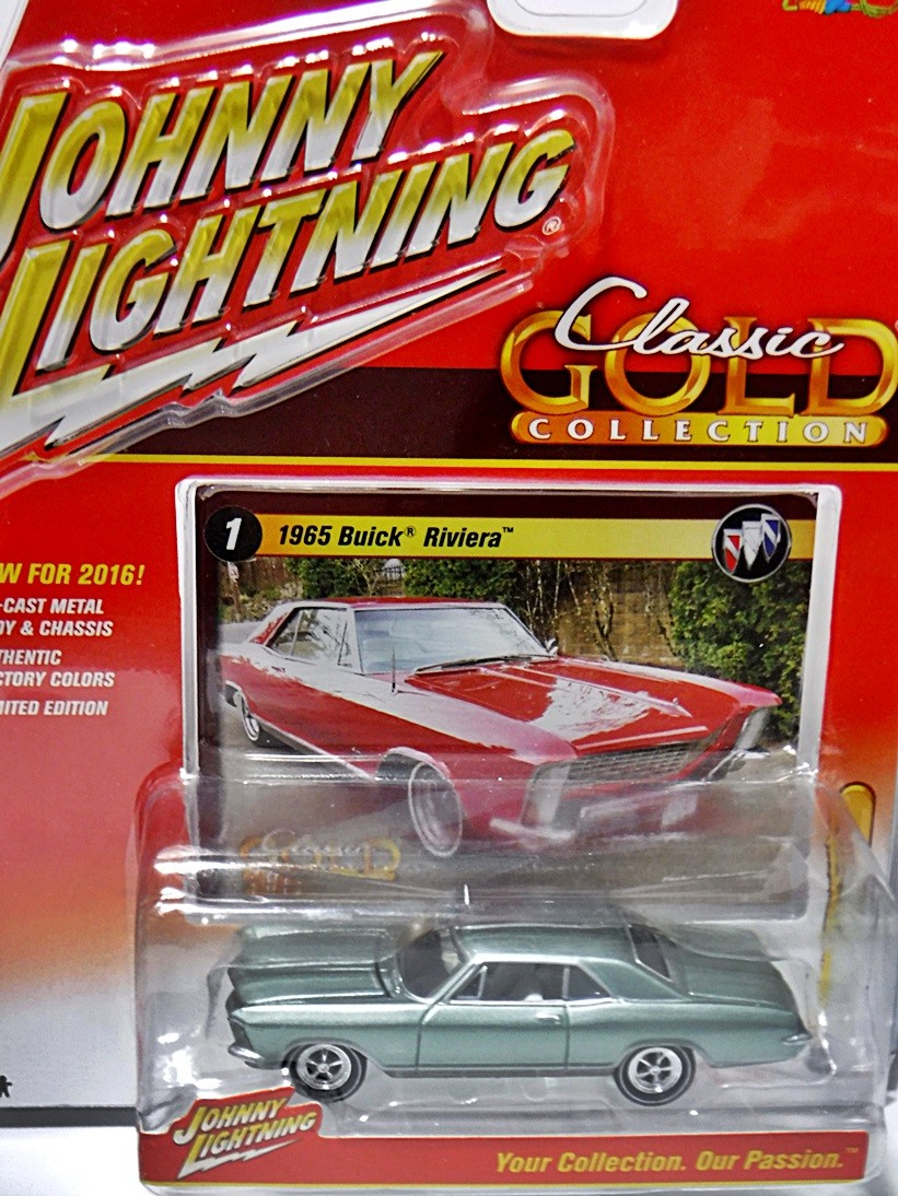 Johnny Lightning R2- Classic Gold - 1965 Buick Riviera