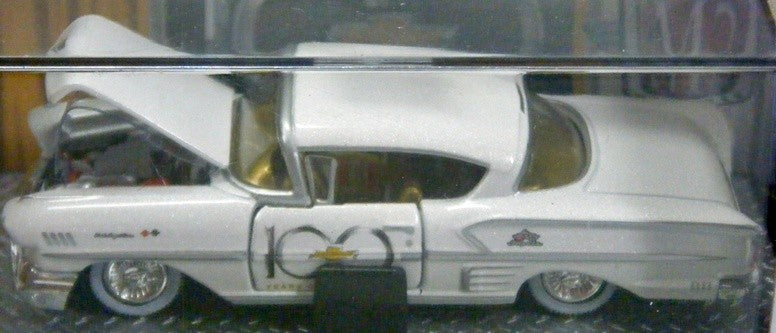 M2 Machines Auto Dreams - Chevrolet 100th Anniversary - 1958 Chevrolet Impala