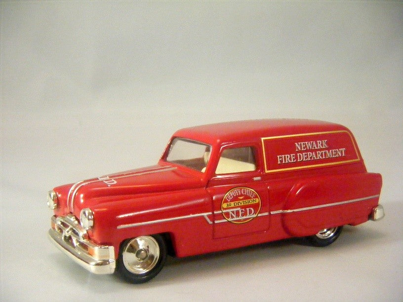 Corgi Newark Fire Dept 1953 Pontiac Sedan Delivery
