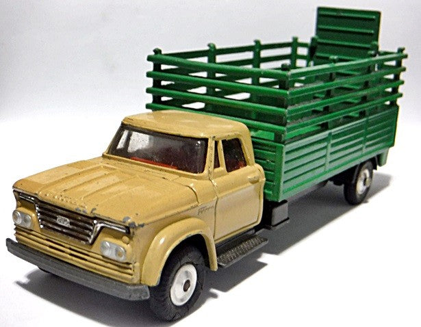 Corgi (484-A-1) Dodge Kew Fargo Livestock Truck -1967