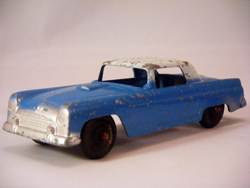 TootsieToy 1955 Ford Thunderbird Coupe