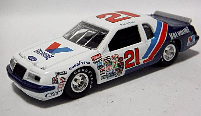Johnny Lightning Buddy Baker 84 Vavoline Ford Thunderbird