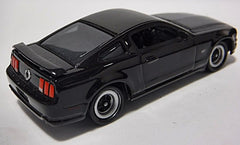 Johnny Lightning Mustangs and Fords – 2005 Ford Mustang GT